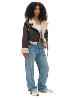 Cropp Kożuszki, Futerka|Kurtki, Płaszcze*Brązowa kurtka z imitacji skóry brązowy