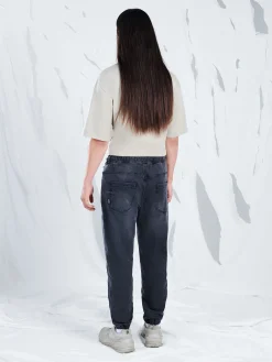 Cropp Jeansy*Ciemnoszare jeansowe joggery szary