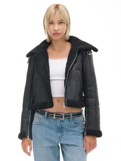 Cropp Kurtki, Płaszcze|Kożuszki, Futerka*Czarna kurtka biker z kożuchem czarny