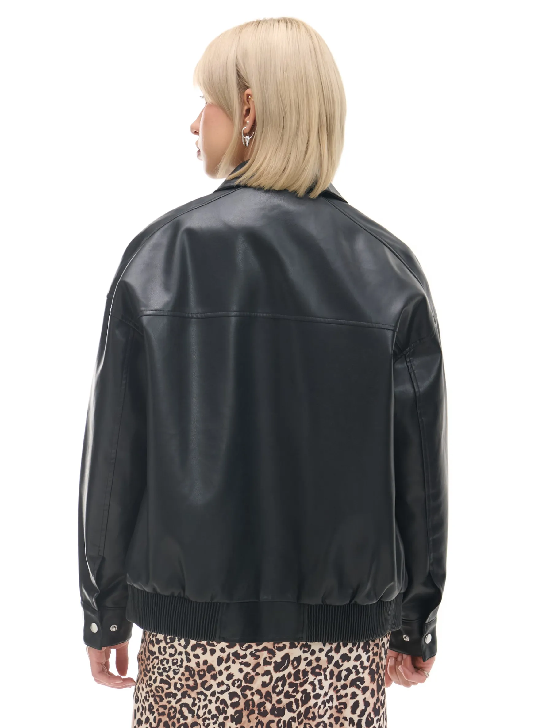 Cropp Kurtki, Płaszcze*Czarna kurtka bomber ze sztucznej skóry czarny