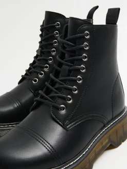 Cropp Botki, Trzewiki*Czarne botki z imitacji skóry czarny