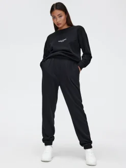 Cropp Spodnie*Czarne dresowe joggery czarny