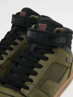 Cropp Sneakersy|Za Kostkę*Czarno-zielone sneakersy zielony