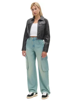 Cropp Jeansy*Jasne jeansy skater z efektem sprania błękitny