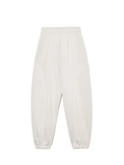 Cropp Spodnie*Jasnoszare dresowe joggery z naszywkami jasnyszary