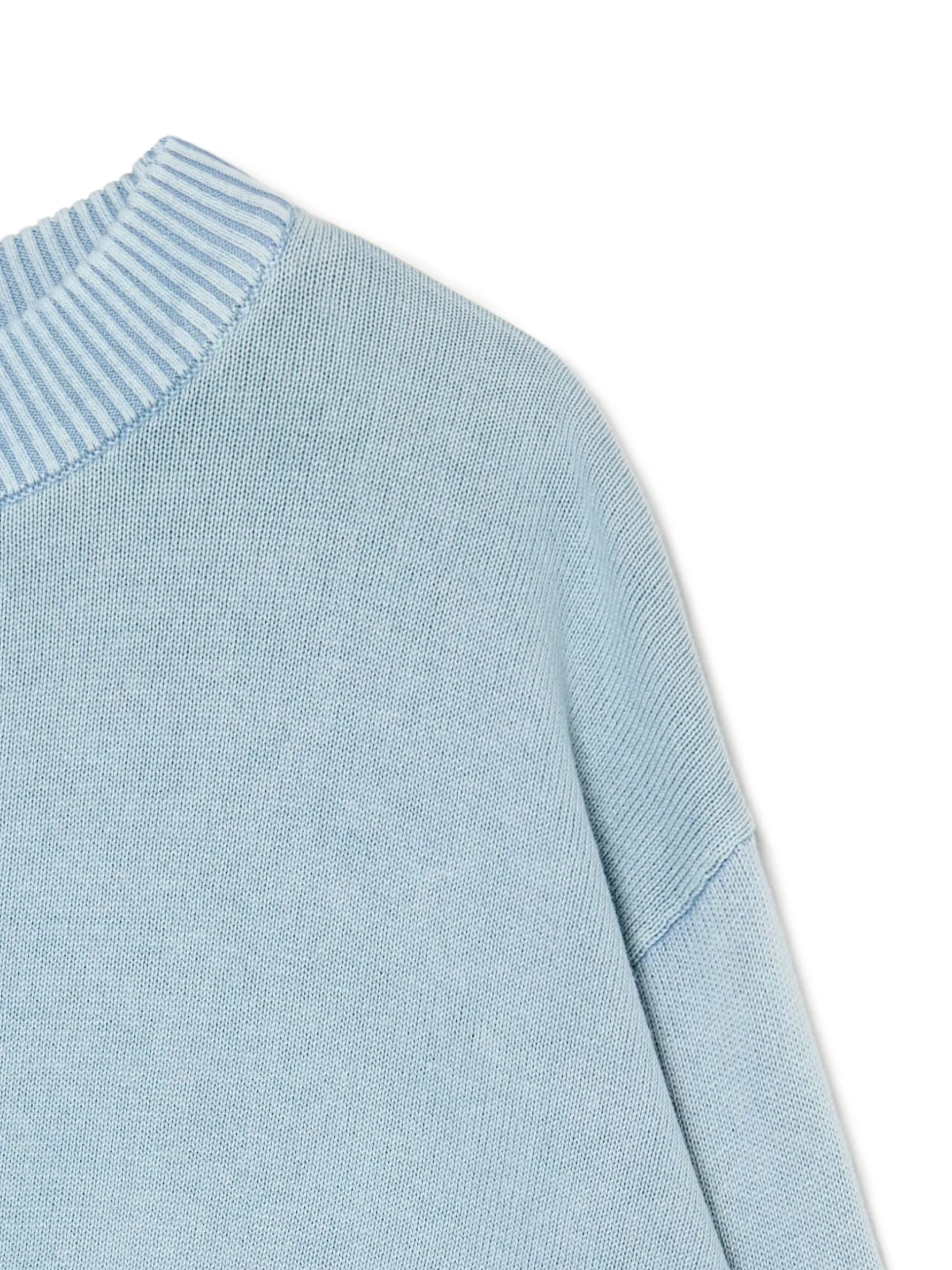 Cropp Swetry*Niebieski sweter z efektem sprania błękitny