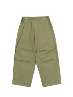 Cropp Spodnie*Oliwkowe spodnie parachute zielony