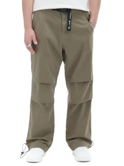 Cropp Spodnie*Oliwkowe spodnie parachute z paskiem zielony
