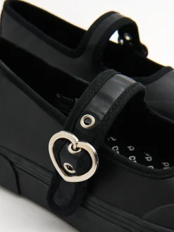 Cropp Półbuty*Półbuty Mary Jane z ozdobną klamrą czarny
