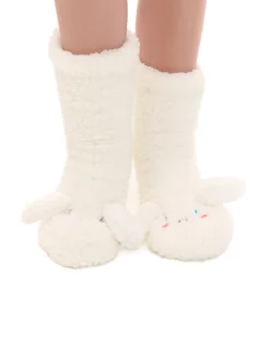 Cropp Cozy|Skarpety, Rajstopy*Pluszowe skarpetki Cinnamoroll kremowy